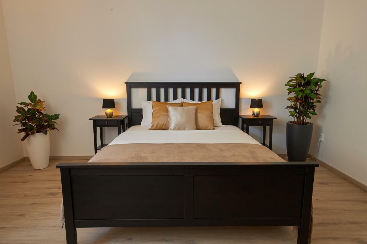 Apartment Le Monde - Amazing 5bdr In Downtown Bratislava