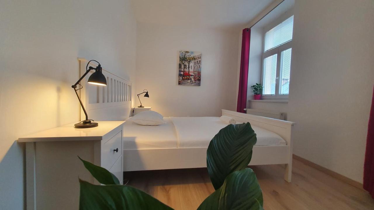 Le Monde - Amazing 5bdr In Downtown Apartment Bratislava