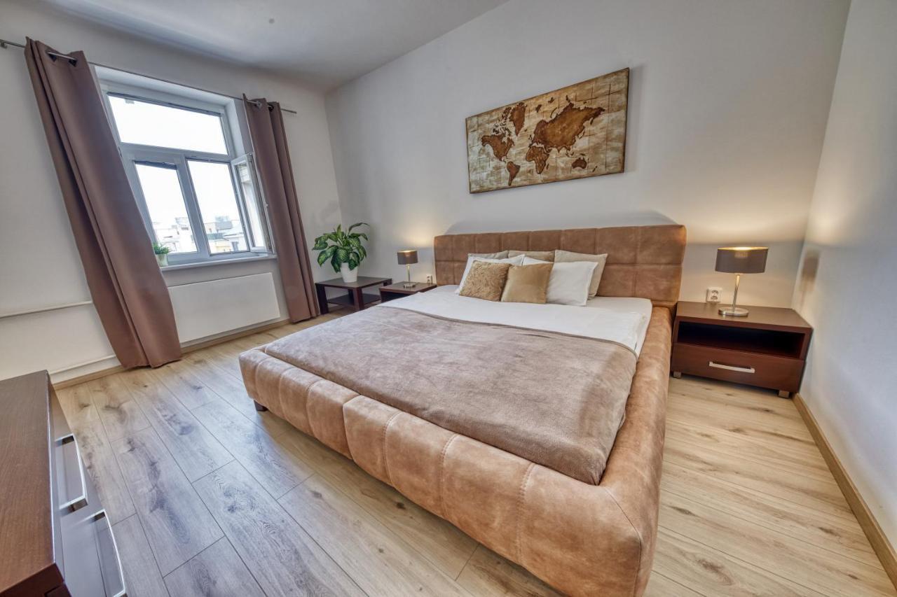 Le Monde - Amazing 5bdr In Downtown Apartmán Bratislava